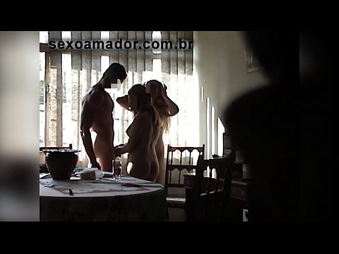 ❤️ Sex kamarátky pozývajú obrovského muža a trojku s ním ❤️❌ Sex video na sk.desixxxtube.ru ❌❤