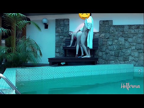 ❤️ Šéf pozve slúžku k bazénu, ale neodolala horúcemu ❤️❌ Sex video na sk.desixxxtube.ru ❌❤